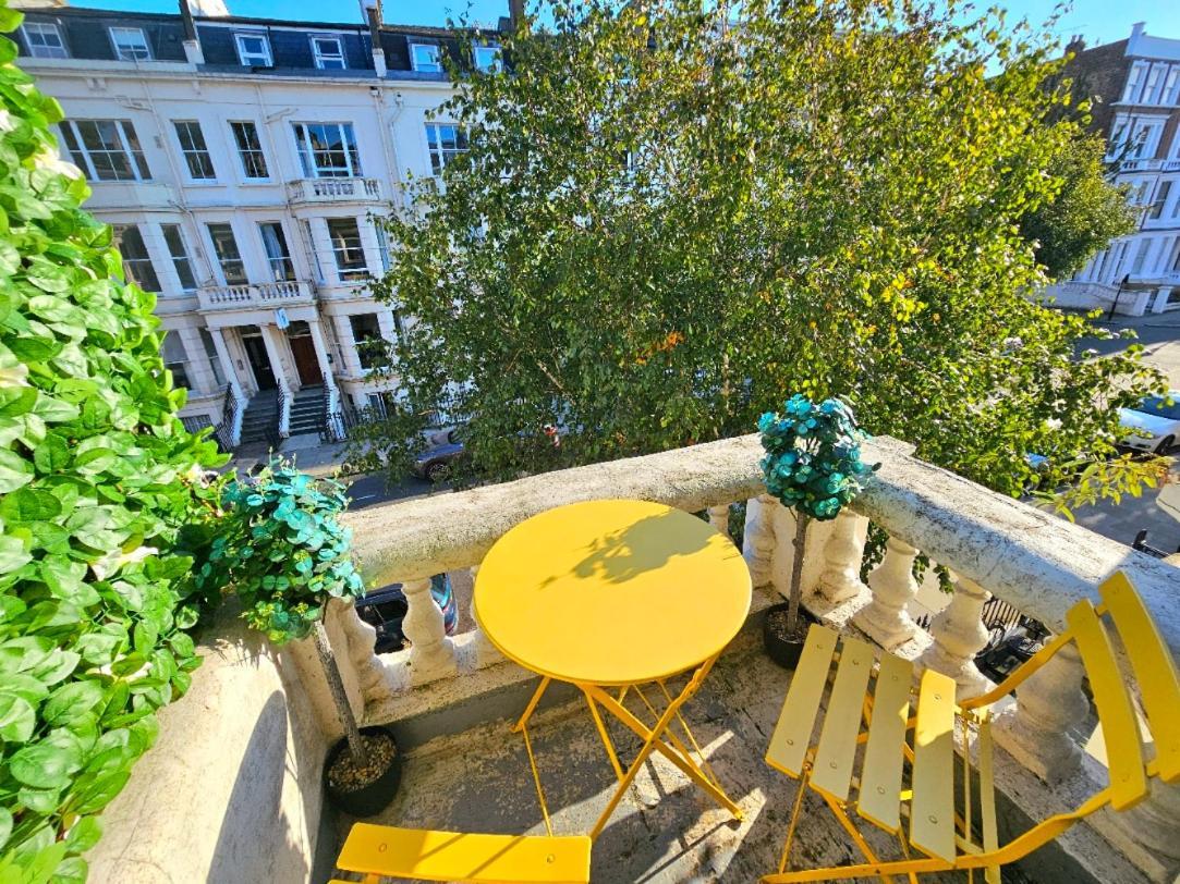 Charming Home With Private Balcony, On 1St Floor, With 2 Bathrooms, 3 Min Walk To Earl'S Court Station London Ngoại thất bức ảnh