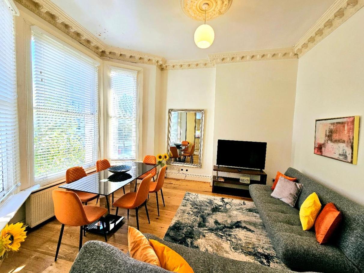 Charming Home With Private Balcony, On 1St Floor, With 2 Bathrooms, 3 Min Walk To Earl'S Court Station London Ngoại thất bức ảnh